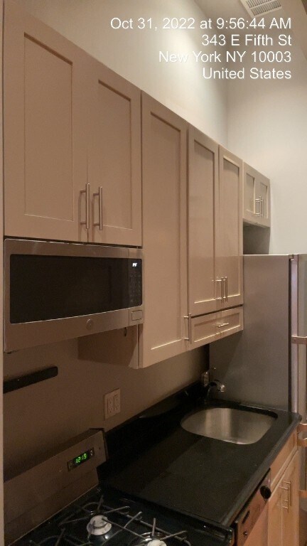 343 E 5th St unit B, New York, NY 10003 - photo 3