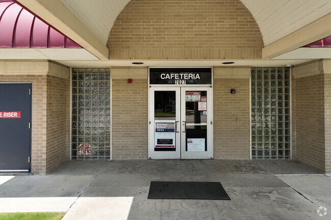 Miller Point Elementary School cafeteria entrance