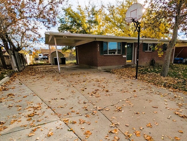 317 W 930 N, Clearfield, UT 84015 - photo 3