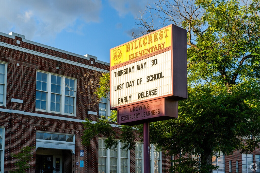 Hillcrest Elementary School is a great place for locals to take their kids for education.