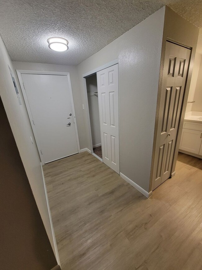 1302 S Parker Rd, Denver, CO 80231 - photo 2