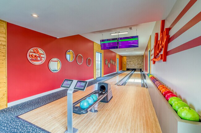 Summit at Red Rocks 30 S Holman Way_ Golden_ CO 80401 HDR Still-43