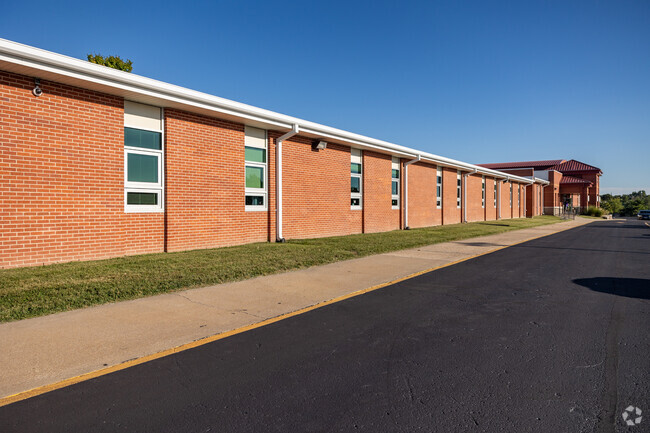 The Fair Grove Middle School is located in central Fair Grove.