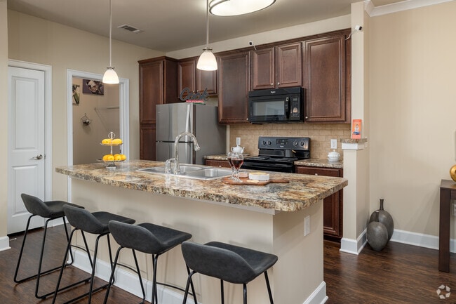 2BR, 2BA - 1,255SF - Kitchen