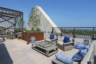 1323 W Morse Ave, Chicago, IL 60626