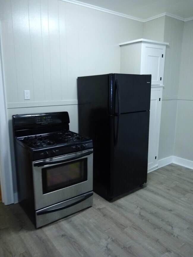 19 Sheffield Ave unit Lower Unit, Buffalo, NY 14220 - photo 6