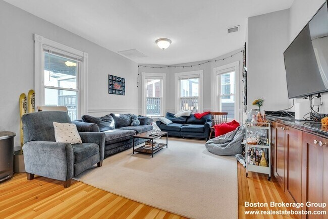 180 St Alphonsus St unit 2, Roxbury Crossing, MA 02120 - photo 4