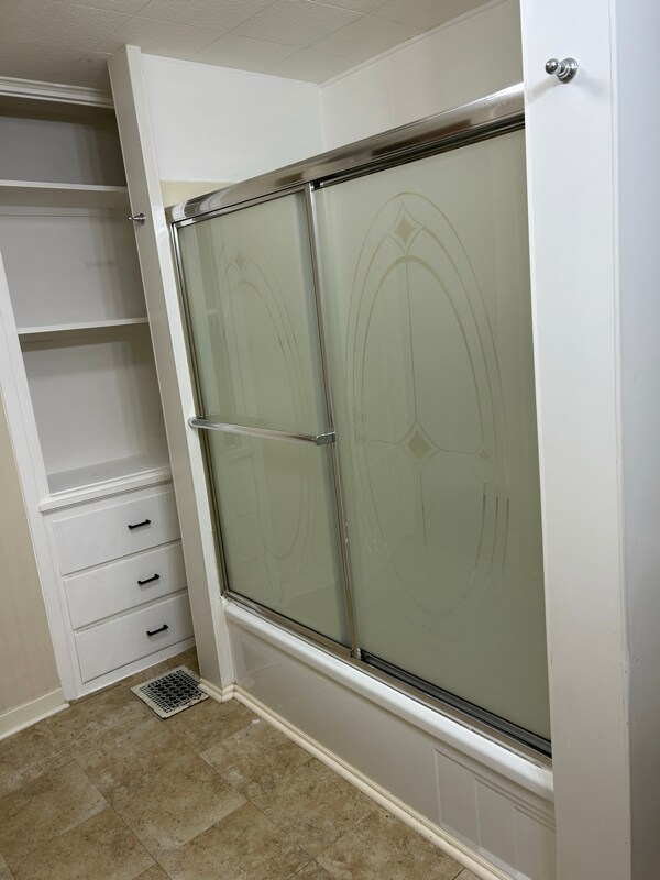 1209 1/2 W Governor St, Springfield, IL 62704 - photo 7