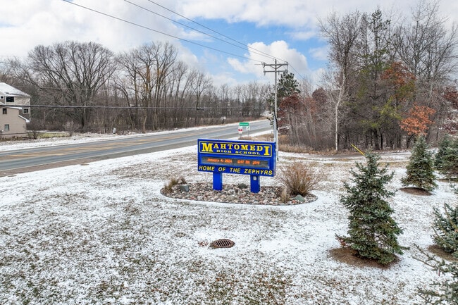 Mahtomedi Senior High School is 1 of 2 high schools in the Mahtomedi Public School District