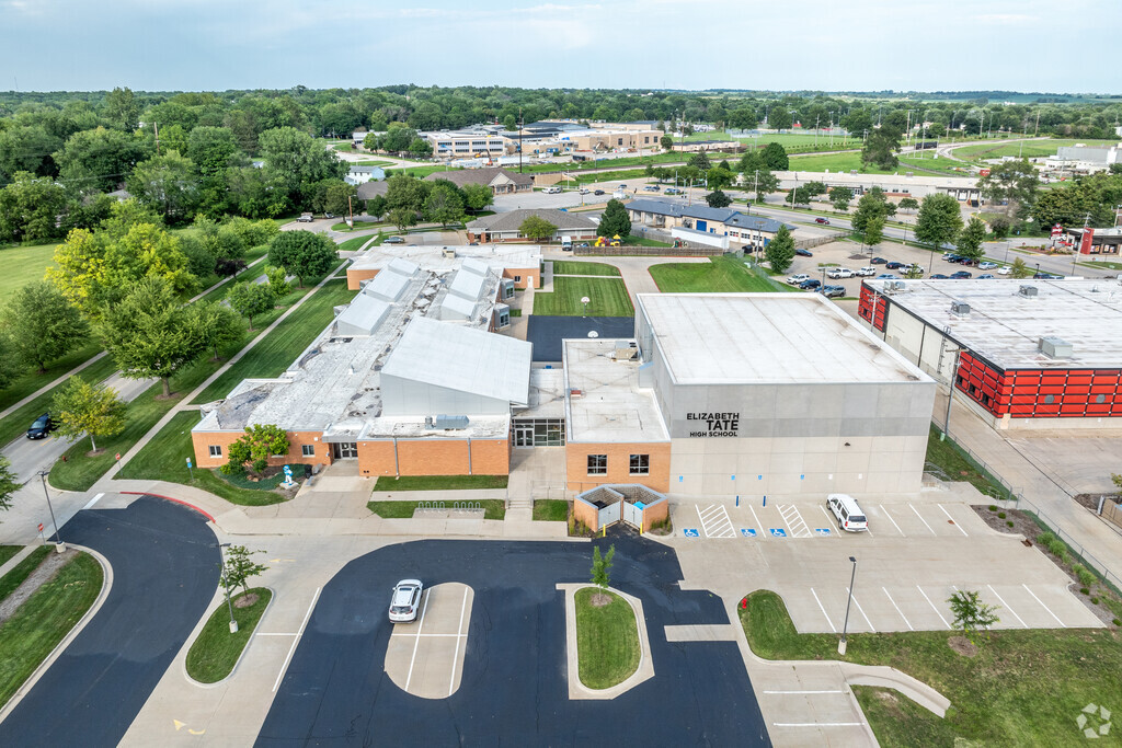 Tate Alternative High School is a small school with classes focused on trades and careers.