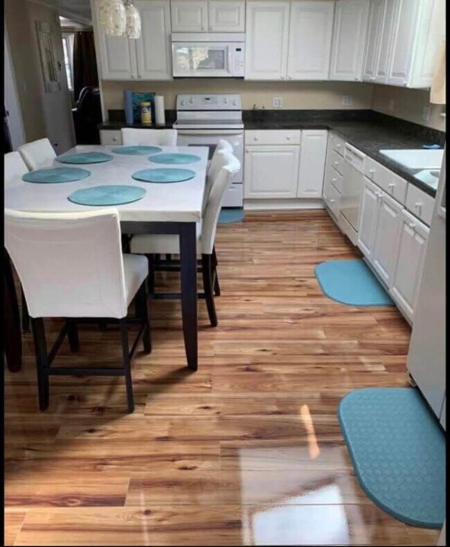 22 White Birch Cir, Niantic, CT 06357 - photo 6