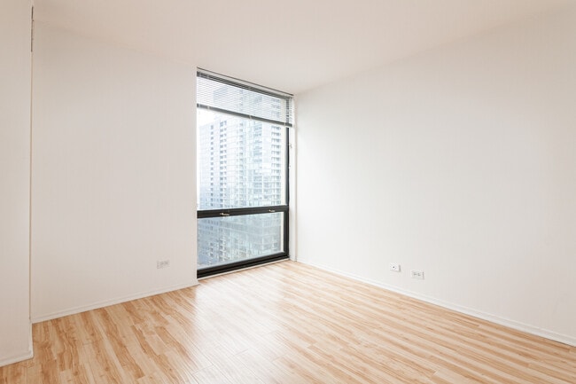 1120 N La Salle Dr unit 3P, Chicago, IL 60610 - photo 6