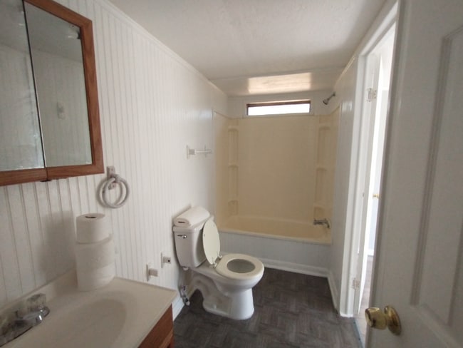 5094 Red Barn Rd, Milton, FL 32583 - photo 3