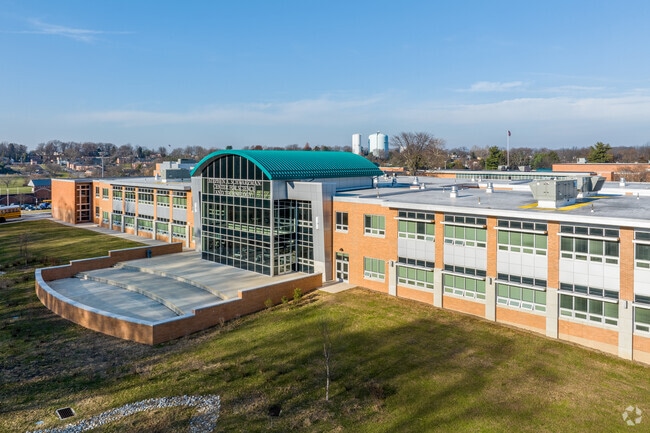 Older Roslyn students can attend Abington Senior High School.