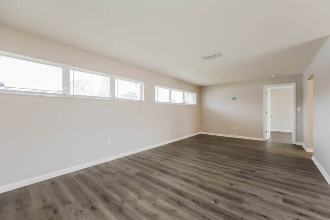 502 Leeland Heights Blvd E, Lehigh Acres, FL 33936 - photo 5