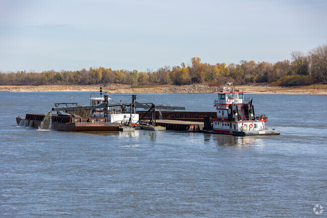 Proximity to the Mississippi River is a big draw from residents in Oakville.