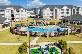 5600 Fountain Grove Cir, Fayetteville, NC 28304