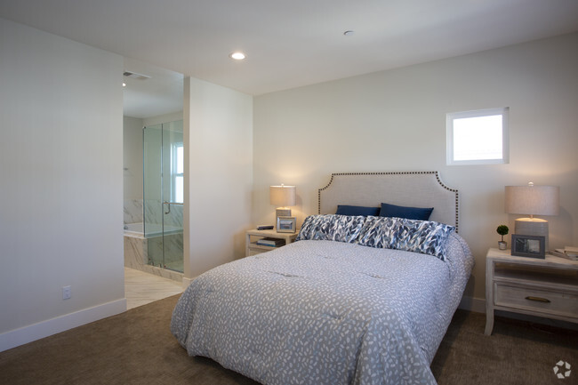 3BR, 3BA-1832 SF
