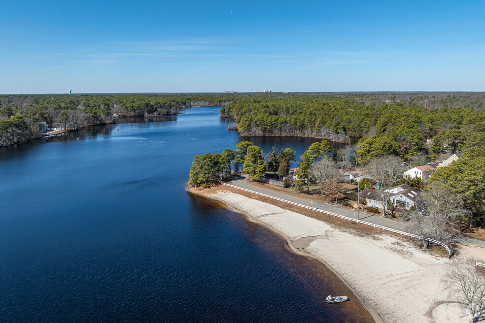 CP_PineLakePark_1025994_P2_v1_TN_031825