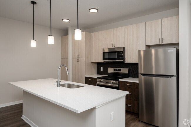 1BR, 1BA - 762SF - Kitchen