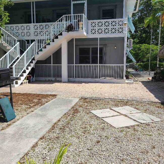 127 Monroe Dr unit 3, Tavernier, FL 33070 - photo 3