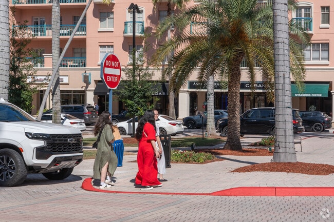 Boca Villas residents can enjoy shopping at dining at Mizner Park.