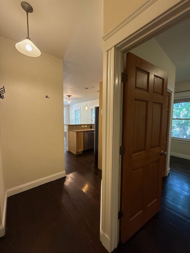 6 Giles Park unit 1, Somerville, MA 02143 - photo 7