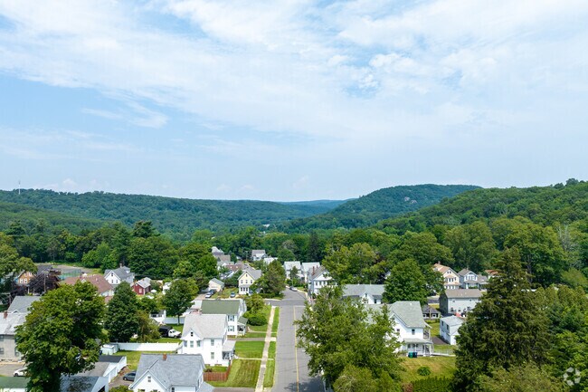 Enjoy a safe, family-oriented environment in the Seymour neighborhood.