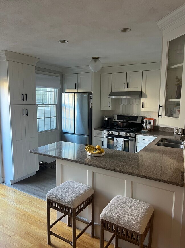 15 Olney St unit C, Providence, RI 02906 - photo 6