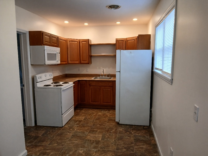 20 Water St unit 2, Johnstown, NY 12095 - photo 1