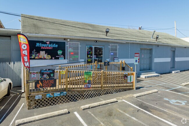 Riverside Market has shopping items readily available in the 1st Ward of Allentown, PA.