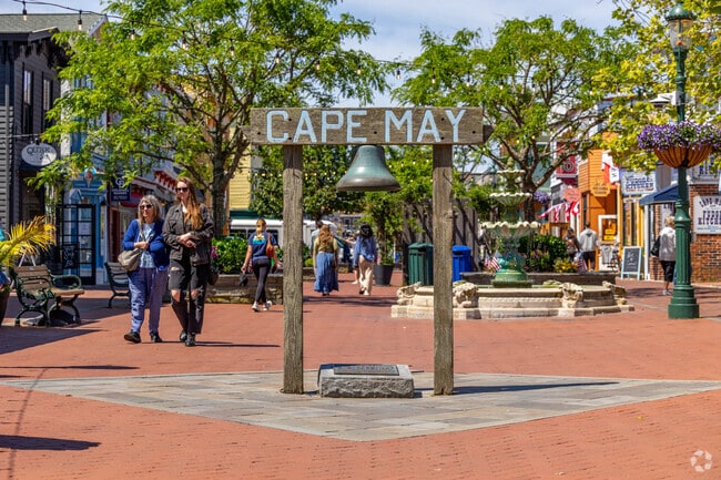 The Cape May Washington Street Mall is full of quaint shops and restaurants alike.