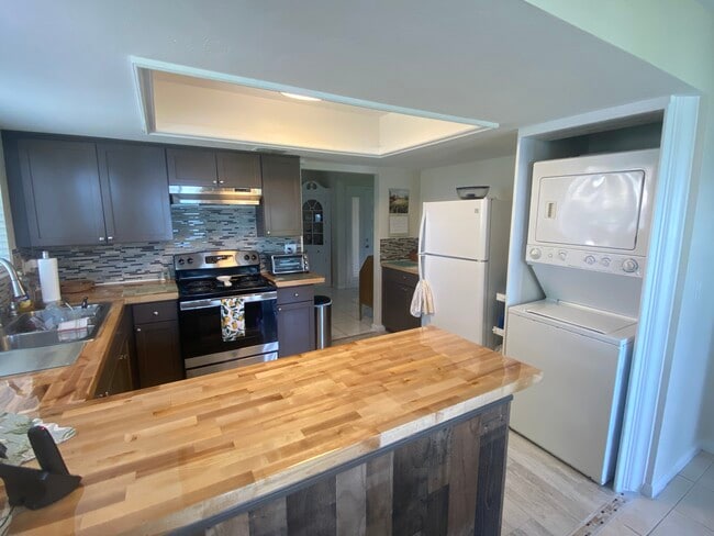 130 Blue Heron Dr unit First Floor, Daytona Beach, FL 32119 - photo 4