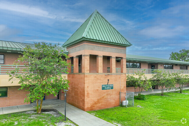 Milwee Middle School is in the top 20% of middle schools in Seminole County in Casselberry.