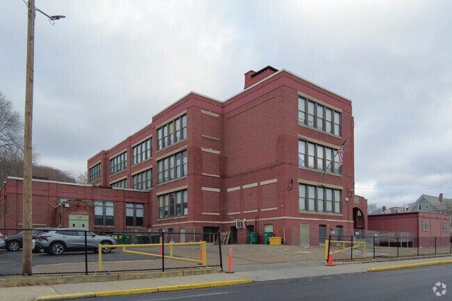 Tracy Elementary School in Lynn has an overall grade of C- on Niche.