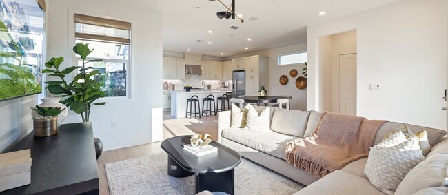 220 Junco unit 36037566, Irvine, CA 92618 - photo 5