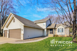 468 Ash St, Shakopee, MN 55379