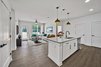 200 Aycock Ave, Monroe, GA 30655