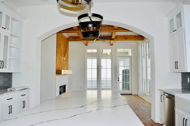 3305 Pointe Marie Dr, Baton Rouge, LA 70820 - photo 3