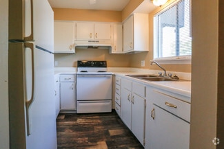 601 W Wenger Rd, Englewood, OH 45322