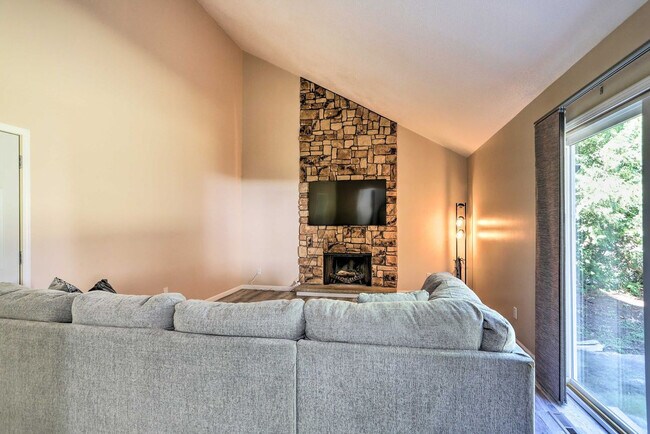 6834 Woodmeadow Dr unit ID1287554P, Toledo, OH 43617 - photo 2