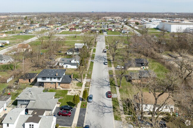 A view of the beautiful and charming homes in the quiet Phoenix, IL area.