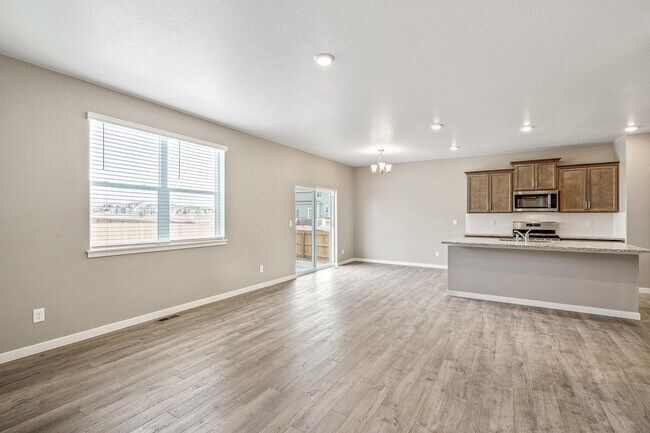 95 N Vandriver Place unit 36210325, Aurora, CO 80018 - photo 6