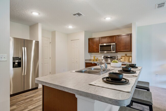 13736 SW 81st Cir, Ocala, FL 33473 - photo 7