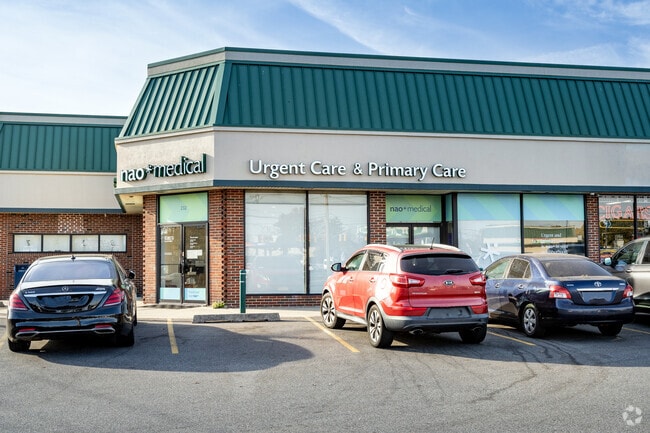 There are several urgent care centers in or near Hicksville.
