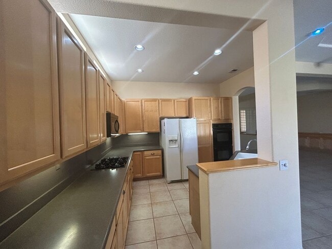 5034 Singing Hills Dr, Banning, CA 92220 - photo 7