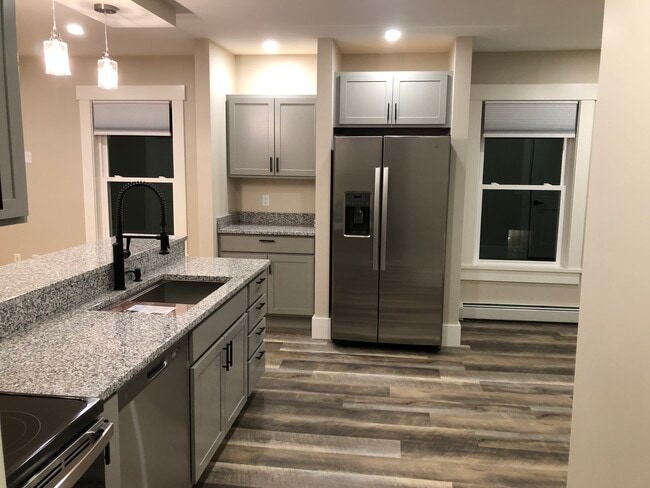 556 Water St unit 2, Gardiner, ME 04345 - photo 7