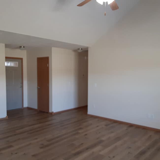 4475 W Nicholas St, Springfield, MO 65802 - photo 4