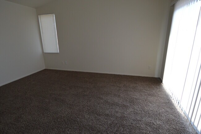 3632 Sable Palm St, North Las Vegas, NV 89032 - photo 7