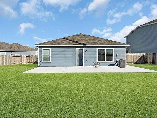 5502 Rainbow Rd, Cove, TX 77523 - photo 3